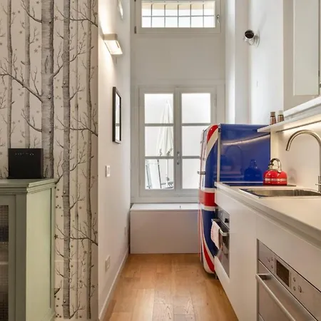 Book Lovers@arenatheatre 아파트 *